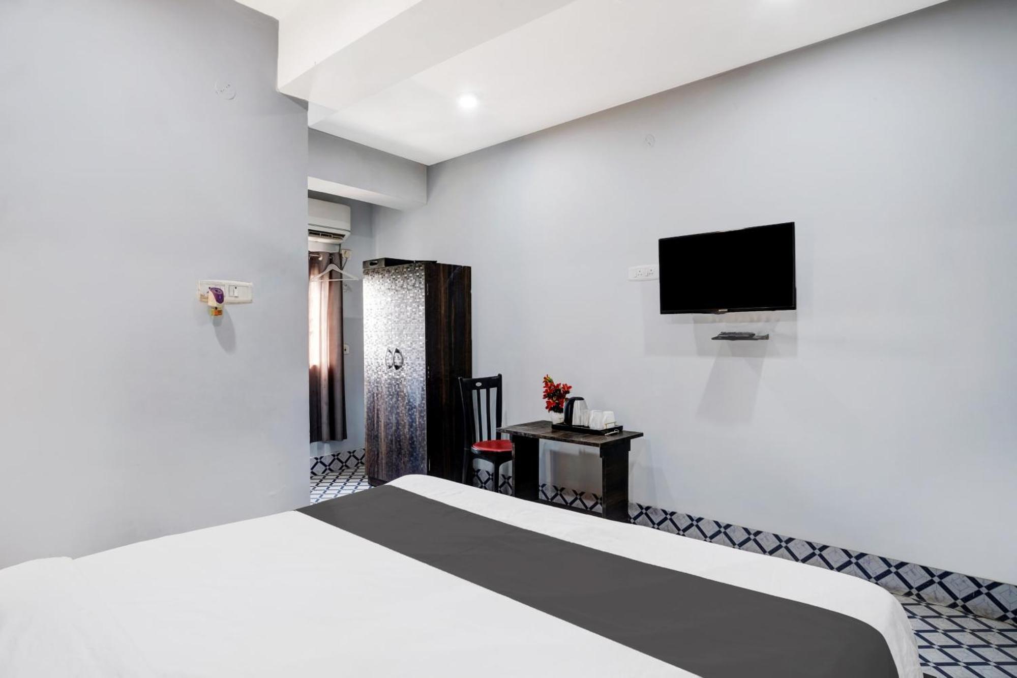 Super Hotel O Noonmati Guwahati Formerly Hotel Sundari Exterior photo